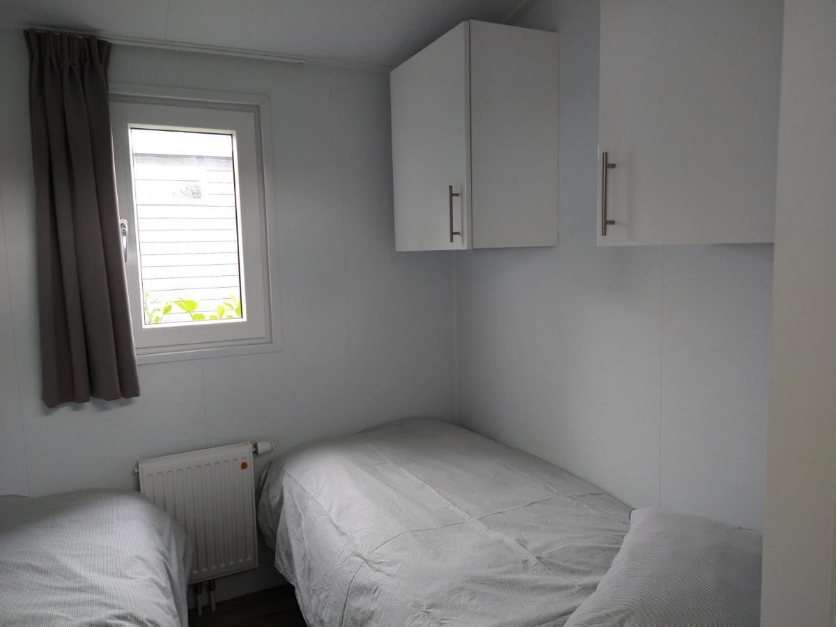 Lathumlodge Met Parkvoorzieningen Exteriör bild
